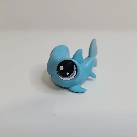 LITTLEST PET SHOP OTIS 1-68 HAMMERHEAD SHARK RARE LPS - Picture 3 of 6
